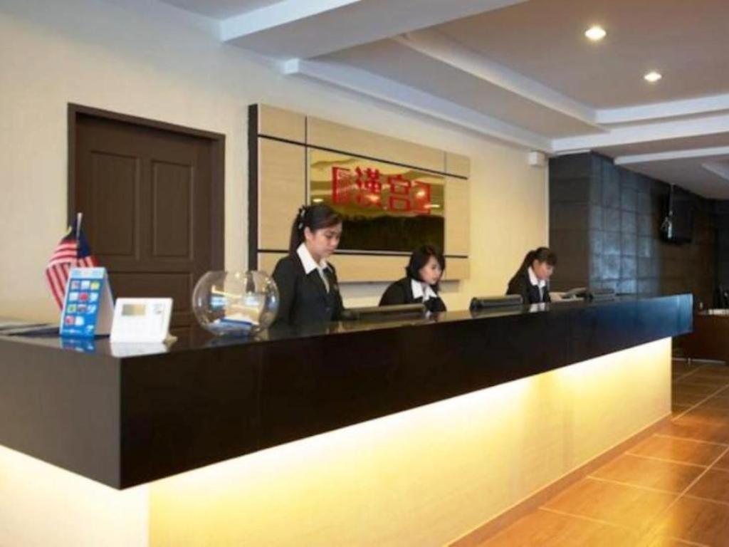 Han Palace Hotel Semporna Exterior photo