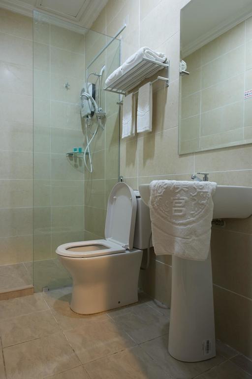 Han Palace Hotel Semporna Room photo